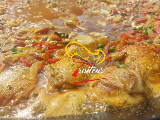 paella traditionnelle en livraison ou sur place dans la dröme , ardèche et vaucluse
